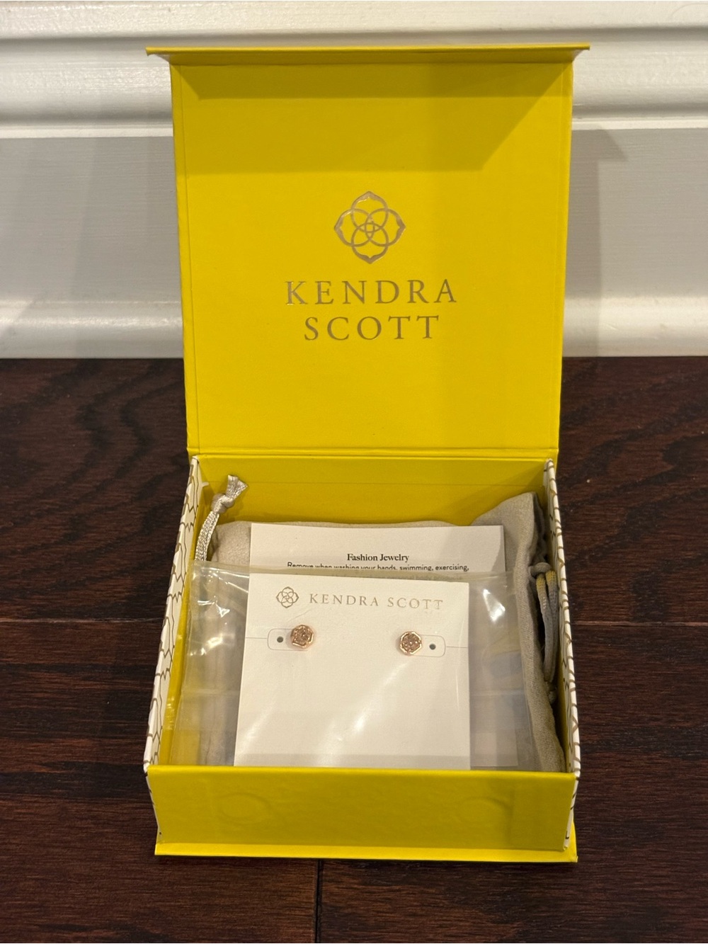 NEW Kendra Scott Rose Gold Drusy Nola Stud Earrings, New In Box